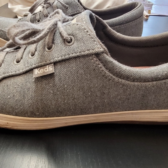 Keds Women's Gray Sneakers - Picture 3 of 8